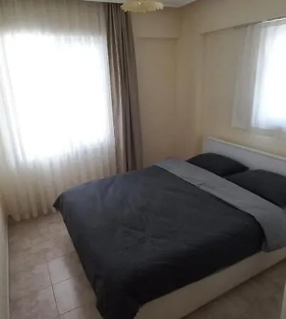 Апартаменты Schone 2-zimmer + Wohnkuche Und Grosser Terasse *